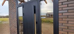 Фото парадных дверей